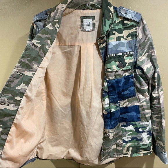 GAP Camouflage Jacket - Picture 3 of 6